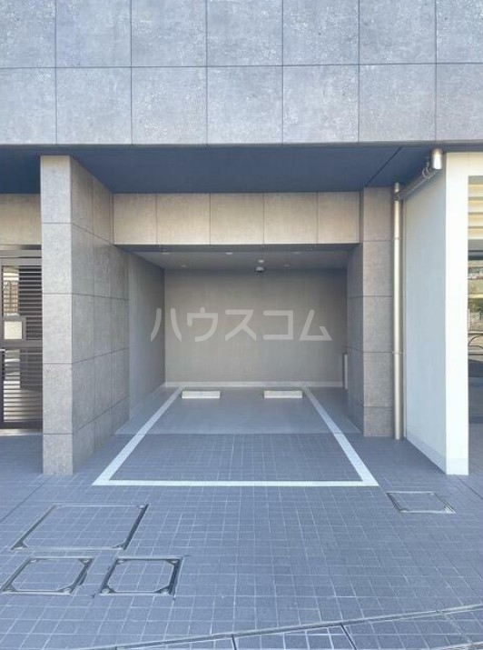 16/23 駐車場