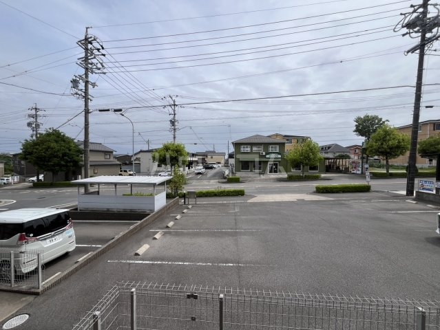 25/30 駐車場