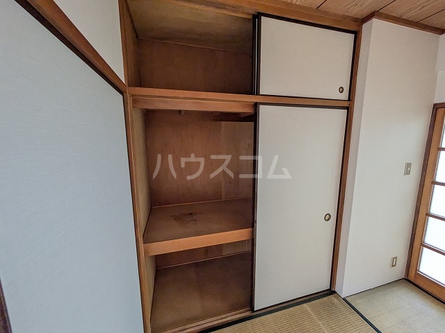 13/30 収納