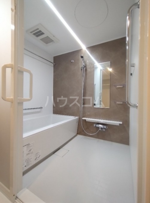 13/21 浴室