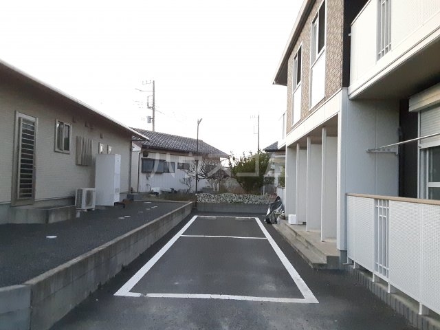 20/30 駐車場