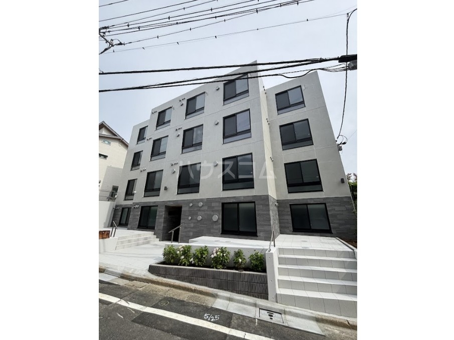 15/25 エントランス