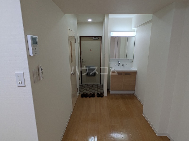 6/22 玄関