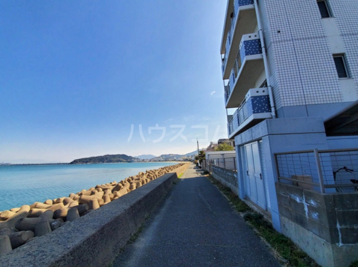 17/18 駐車場