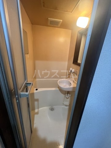 19/30 浴室
