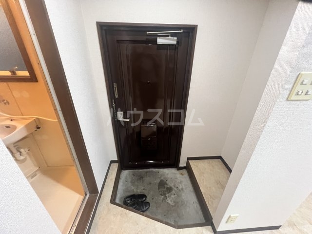 13/30 玄関