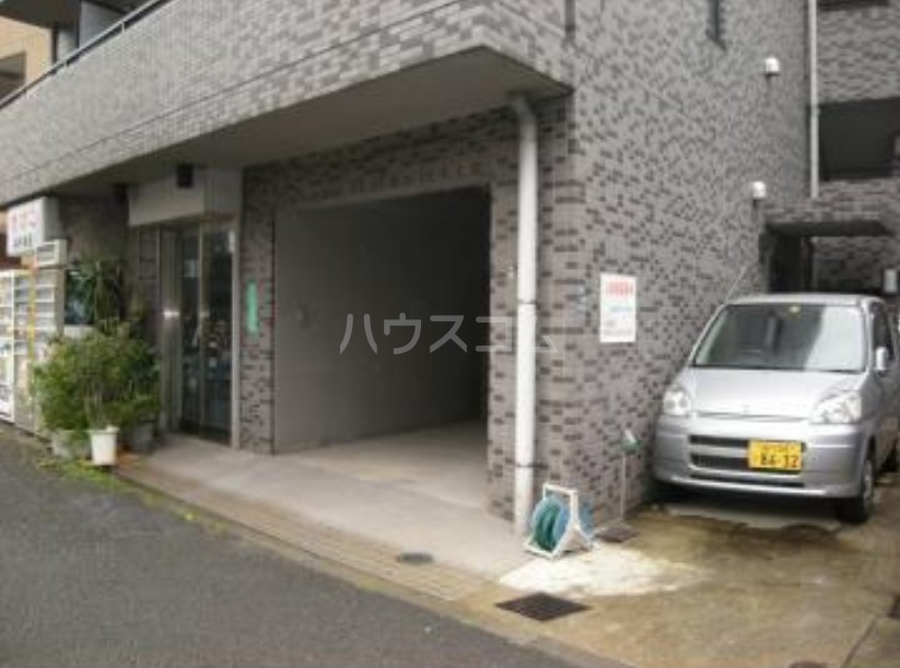 15/16 エントランス