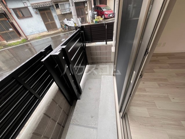 23/30 バルコニー