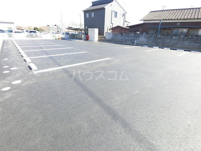 16/20 駐車場