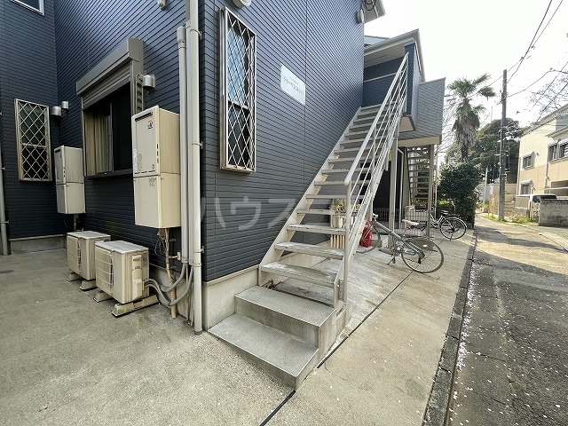 21/29 エントランス