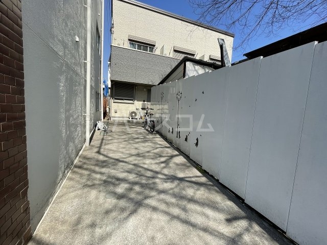 3/5 エントランス