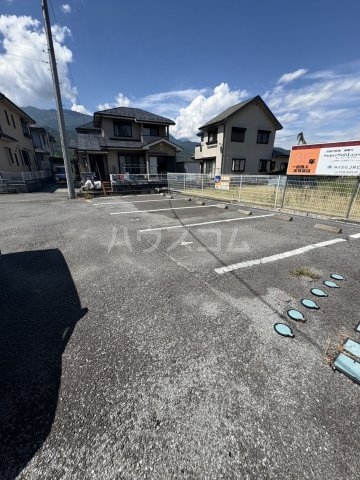 17/19 駐車場