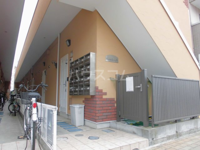 3/4 エントランス