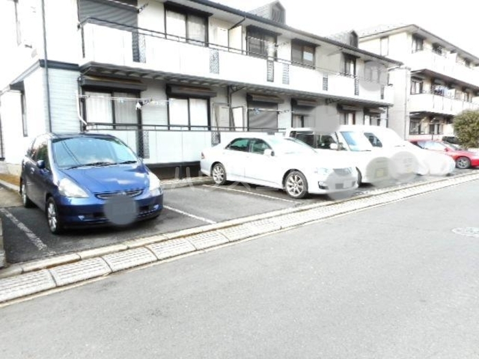 17/21 駐車場