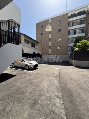 22/30 駐車場