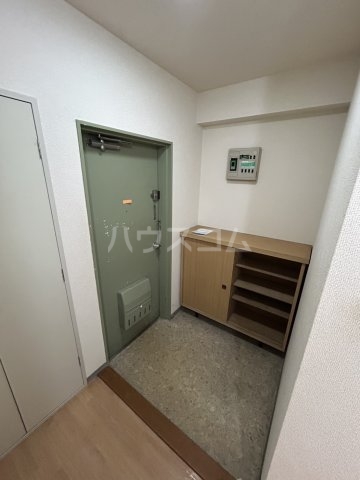 17/30 玄関