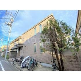 16/19 エントランス