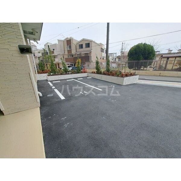 21/26 駐車場