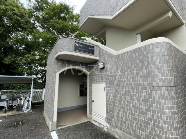 2/4 エントランス