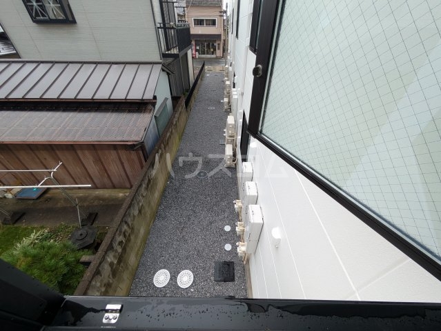 21/30 バルコニー