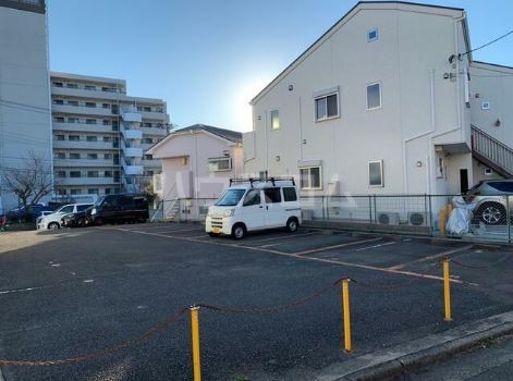 23/25 駐車場