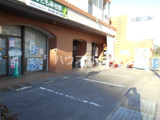 23/30 駐車場