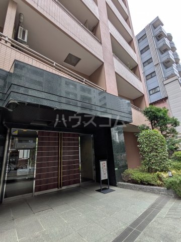 22/30 エントランス