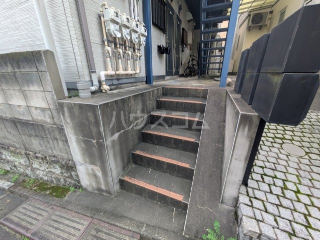 21/29 エントランス