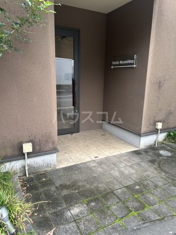 29/29 エントランス
