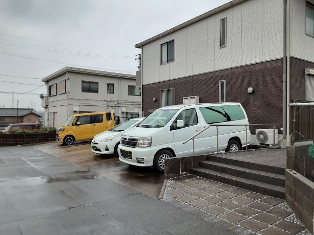 21/29 駐車場