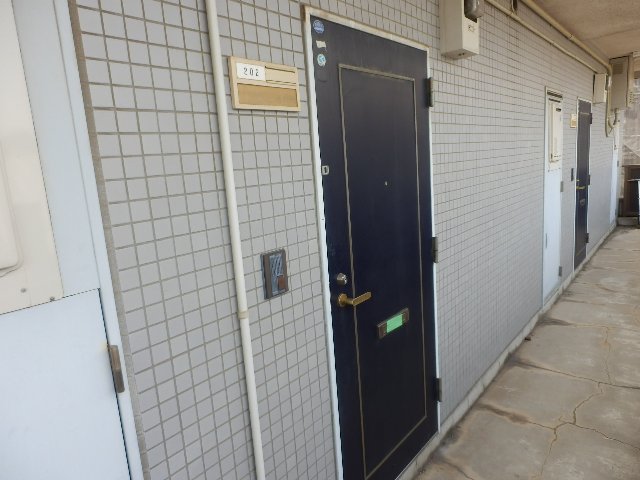 22/30 エントランス