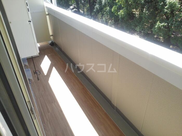13/21 バルコニー