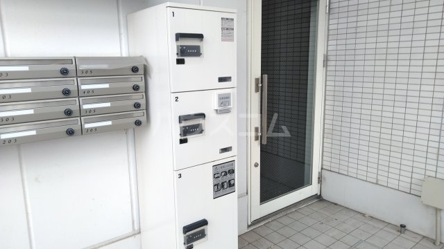 3/8 エントランス