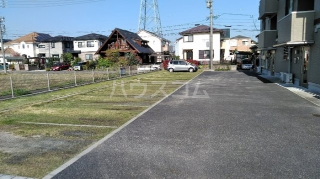 14/15 駐車場