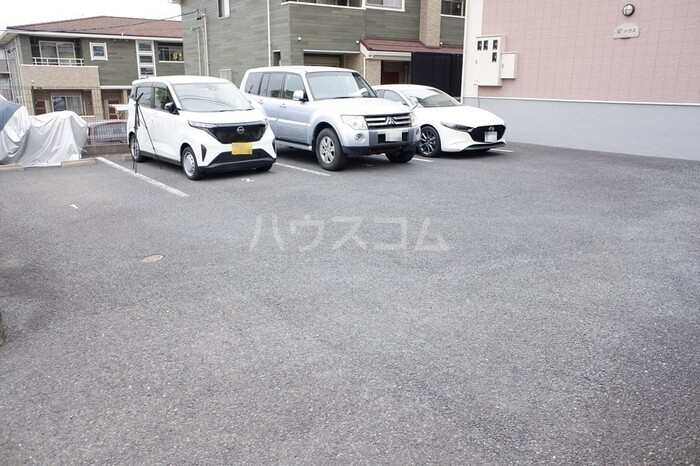 3/10 駐車場
