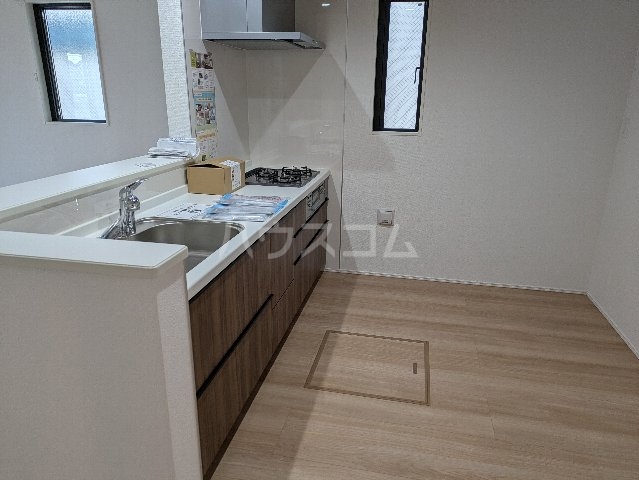 13/27 キッチン