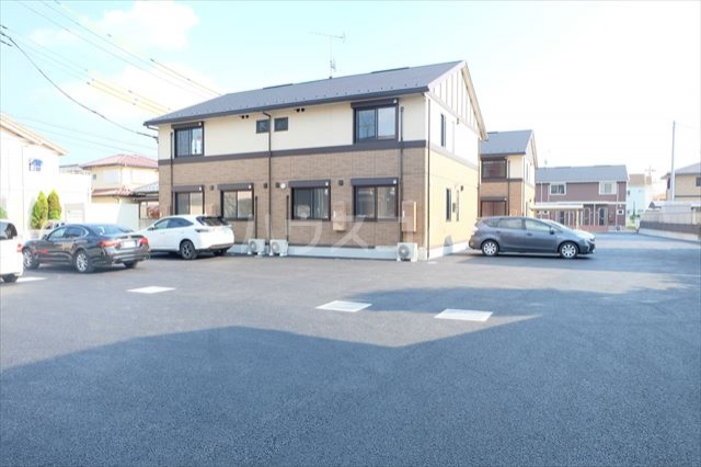 22/30 駐車場