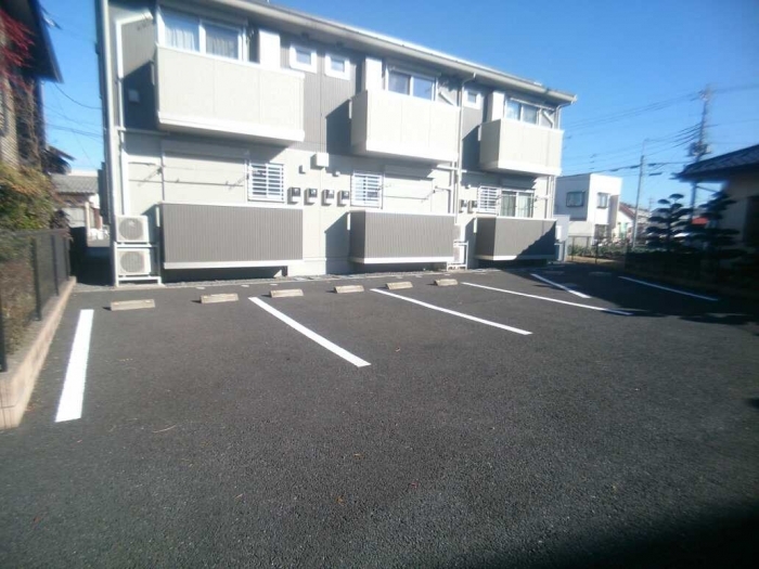 19/28 駐車場
