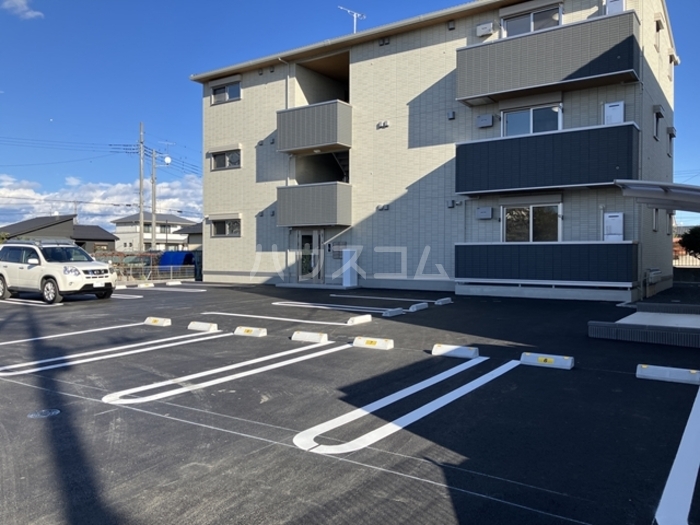 25/30 駐車場
