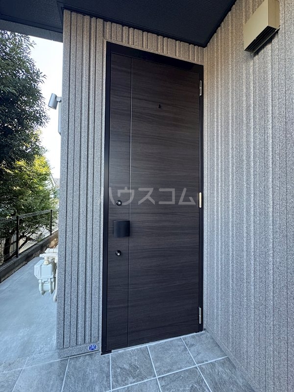 13/30 玄関