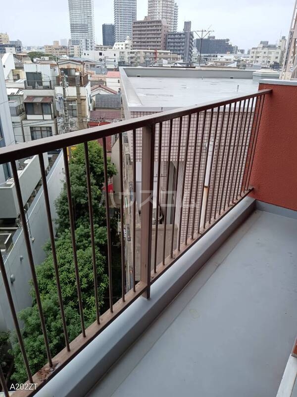 13/22 バルコニー