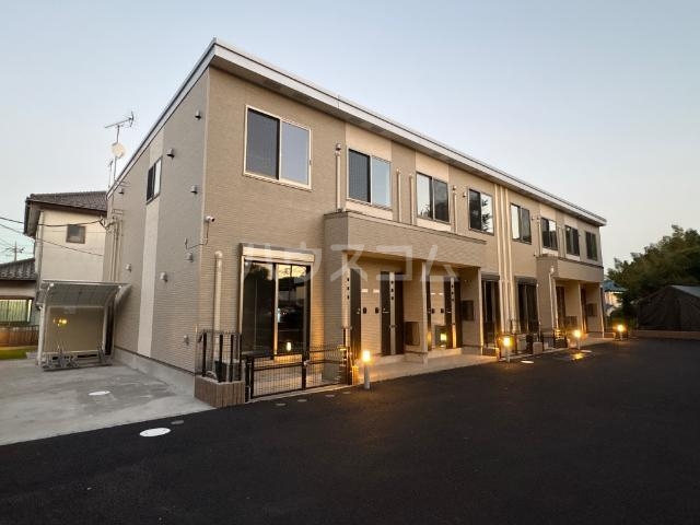 2/4 外観