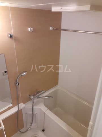 13/30 浴室