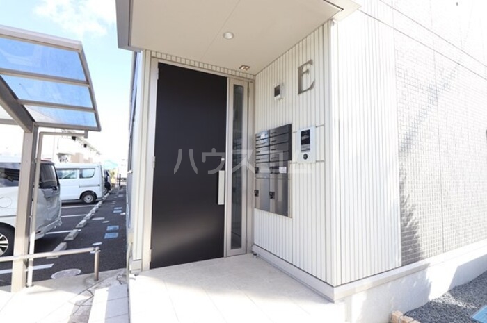 15/19 エントランス