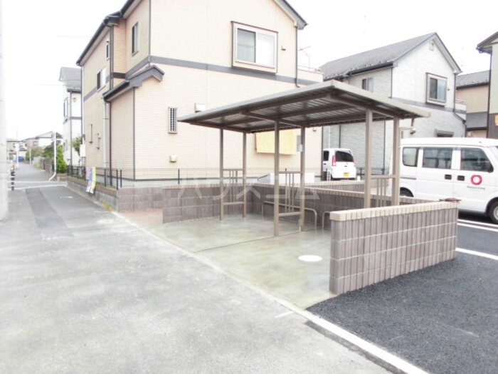22/23 駐車場