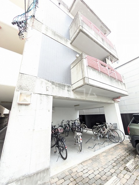 2/30 外観