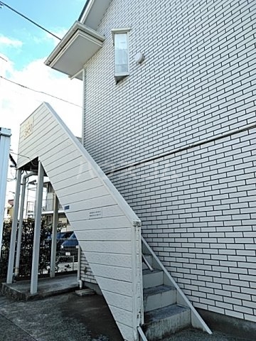 16/25 エントランス