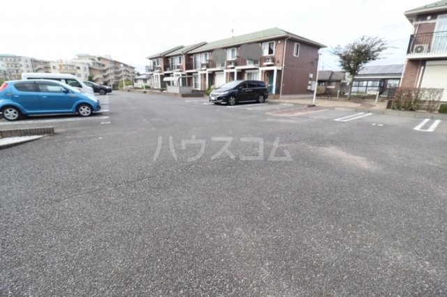 18/26 駐車場