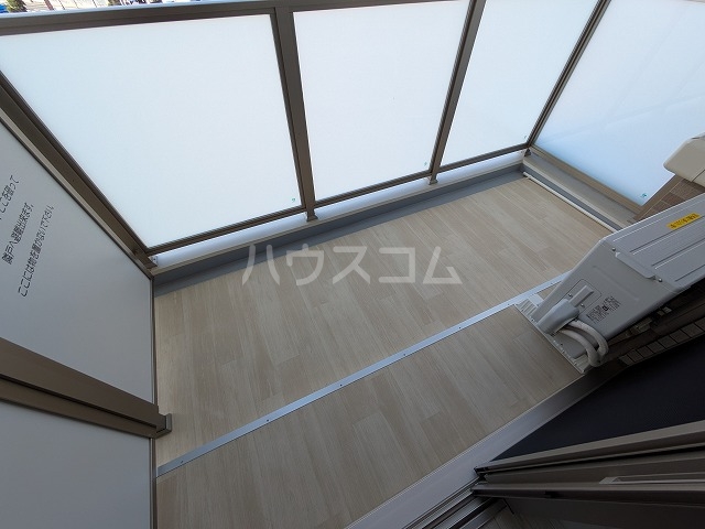 21/30 バルコニー