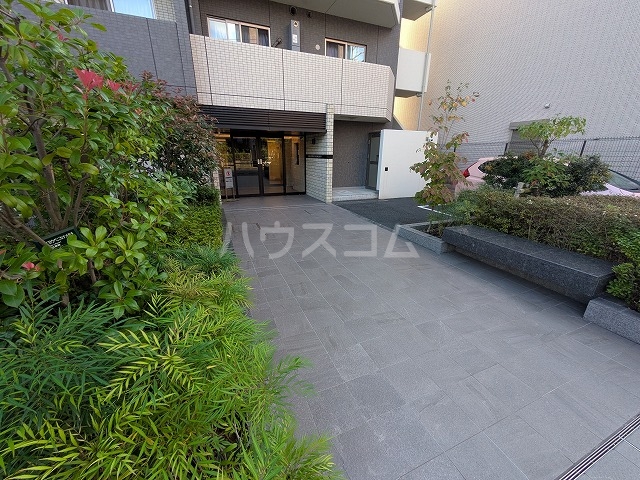 29/30 エントランス